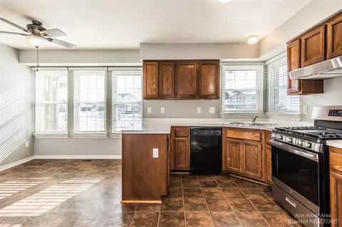 44618 Cranbrook, Canton, MI 48188 photo 6