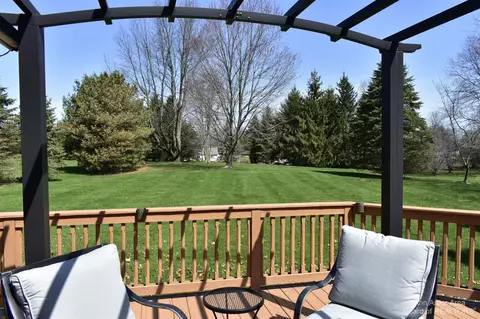 715 Prince Edward, Howell, MI 48843 photo 39