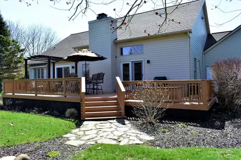715 Prince Edward, Howell, MI 48843 photo 35
