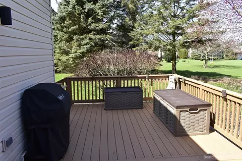 715 Prince Edward, Howell, MI 48843 photo 40