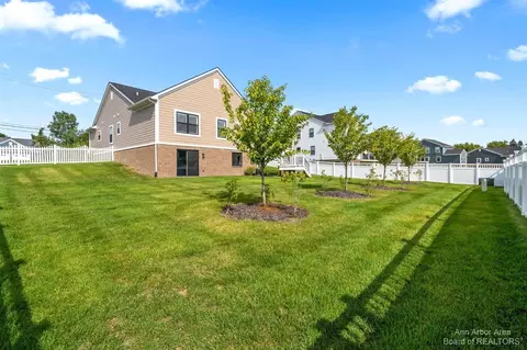 877 S S Rdg, Canton, MI 48188 photo 30