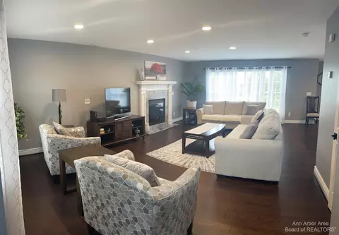 469 Corinth, Dundee, MI 48131 photo 4