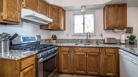42926 Lombardy, Canton, MI 48187 photo 9