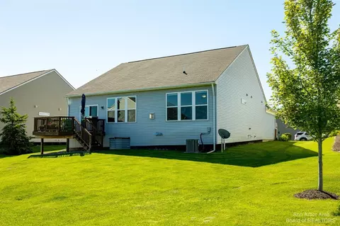3787 Laramie, Howell, MI 48843 photo 36