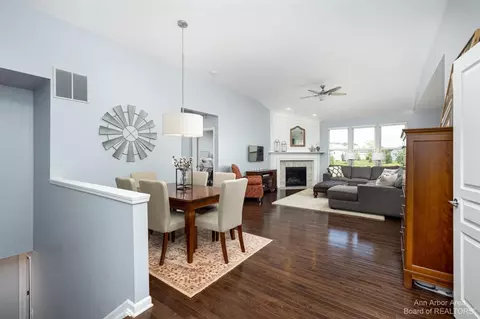 3787 Laramie, Howell, MI 48843 photo 8