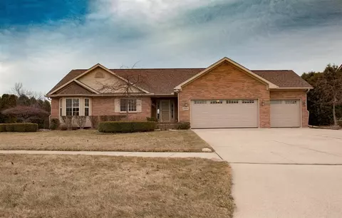 15572 Orchard Mdws, Monroe, MI 48161 photo 1