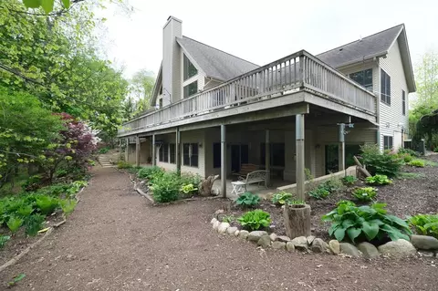 7717 Huron River Dr, Dexter, MI 48130 photo 1