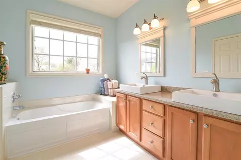 286 Constitution, Canton, MI 48188 photo 26
