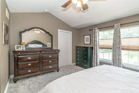 752 W Castlebury, Saline, MI 48176 photo 41