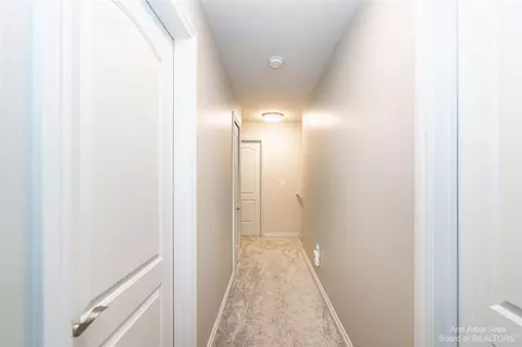 752 W Castlebury, Saline, MI 48176 photo 34