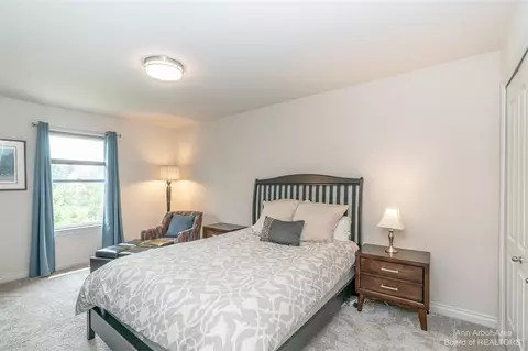 752 W Castlebury, Saline, MI 48176 photo 57
