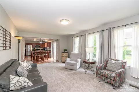 752 W Castlebury, Saline, MI 48176 photo 26