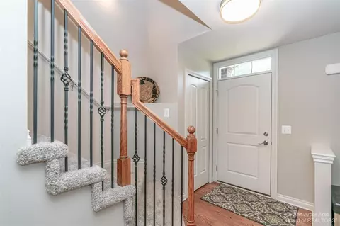 752 W Castlebury, Saline, MI 48176 photo 3