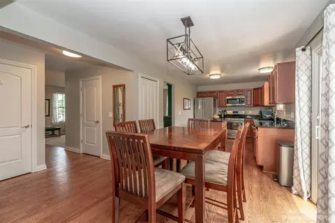 752 W Castlebury, Saline, MI 48176 photo 24