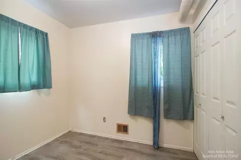 4538 Cleveland, Wayne, MI 48184 photo 14