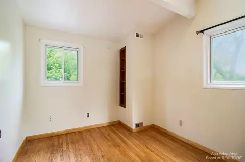 4538 Cleveland, Wayne, MI 48184 photo 6