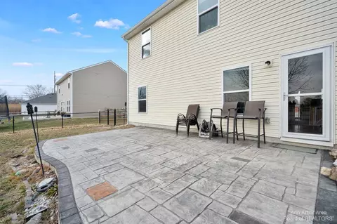 891 Rabbit Run, Carleton, MI 48117 photo 6