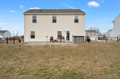 891 Rabbit Run, Carleton, MI 48117 photo 7
