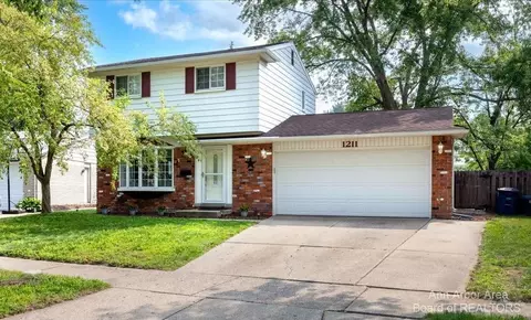 1211 Selma, Westland, MI 48186