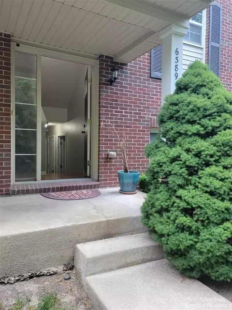 6389 Scoter, Ypsilanti, MI 48197