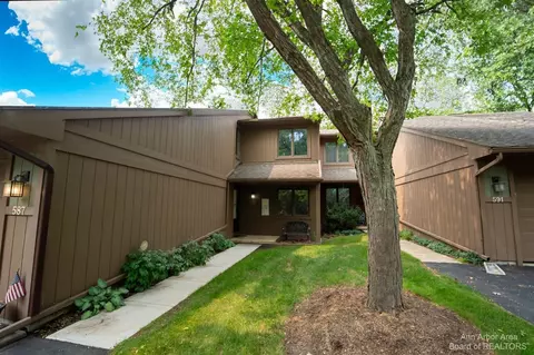 587 Park, Saline, MI 48176