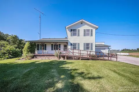 5310 Allen, Tecumseh, MI 49286 photo 1