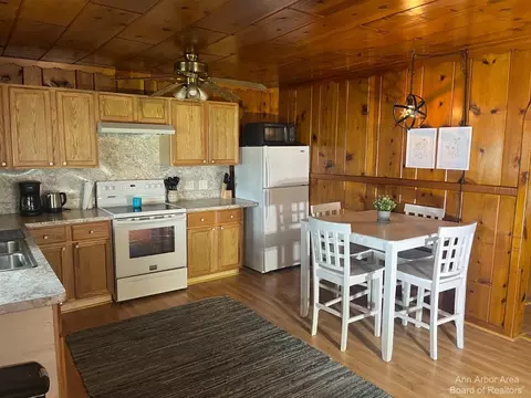 9711 Lakeview, Jerome, MI 49249 photo 9