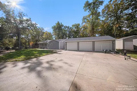 8612 Glenwood, Jackson, MI 49201 photo 3