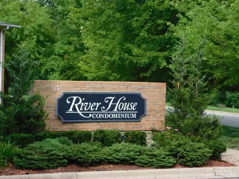 1253 Island #204, Ann Arbor, MI 48105