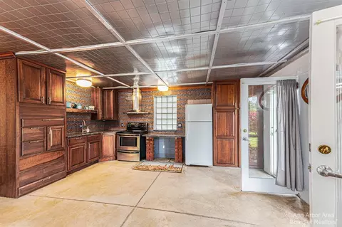 9290 Willis, Willis, MI 48191 photo 18
