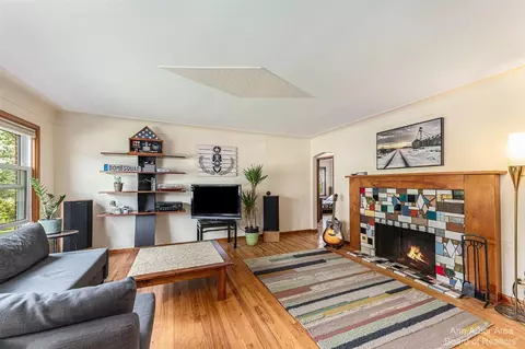 9290 Willis, Willis, MI 48191 photo 4