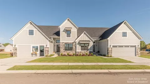 28 Black Cherry Ln, Saline, MI 48176