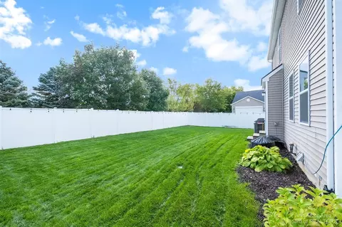 8280 Crab Apple, Dexter, MI 48130 photo 38