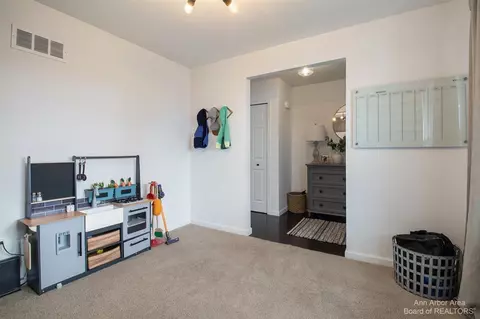 8280 Crab Apple, Dexter, MI 48130 photo 7