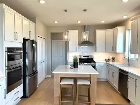 580 Lincolnshire #11, Saline, MI 48176