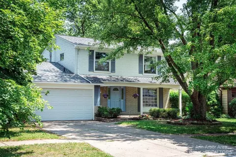 269 Fairhills, Ypsilanti, MI 48197