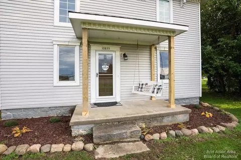 10855 Stony Crk, Milan, MI 48160