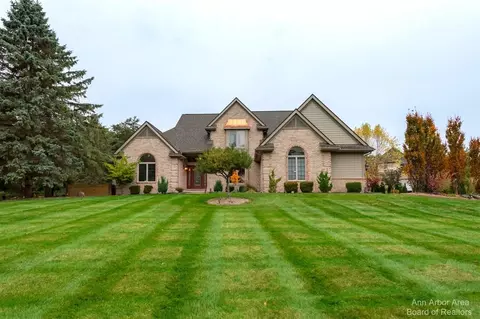 8602 Cedar Hls, Dexter, MI 48130