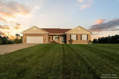 2201 Southway, Grass Lake, MI 49240