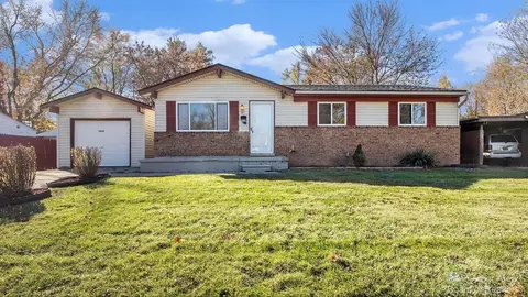 1824 Carol Ann, Ypsilanti, MI 48198