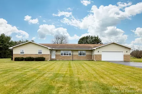 8060 Moon, Saline, MI 48176