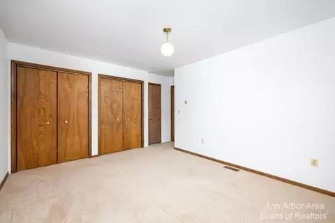 8060 Moon, Saline, MI 48176 photo 22