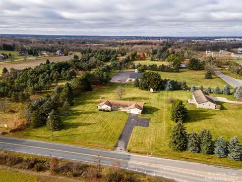 8060 Moon, Saline, MI 48176 photo 33