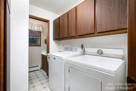 8060 Moon, Saline, MI 48176 photo 24