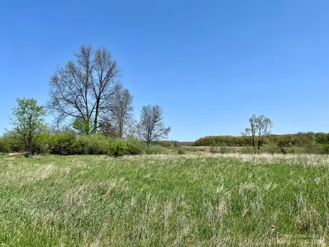 3 Creek, Grass Lake, MI 49240
