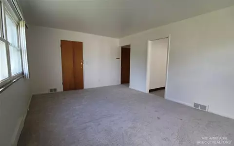 1714 Jackson, Ann Arbor, MI 48103 photo 3