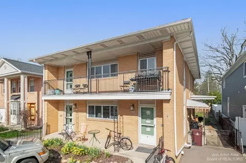 1003 S 7th, Ann Arbor, MI 48103