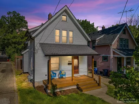 904 Brown, Ann Arbor, MI 48104