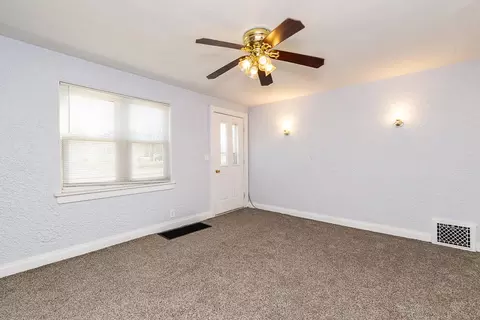 224-226 Maple, Parchment, MI 49004 photo 5