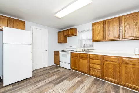 224-226 Maple, Parchment, MI 49004 photo 2